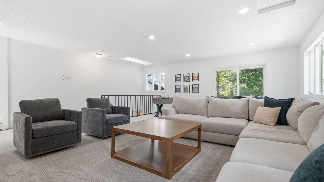 Photo of Livingroom in Shoreview