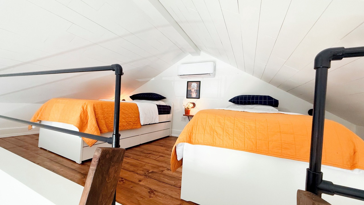 Photo of Bedroom in La Crescenta-Montrose