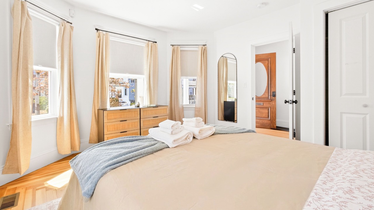 Photo of Bedroom in Milton