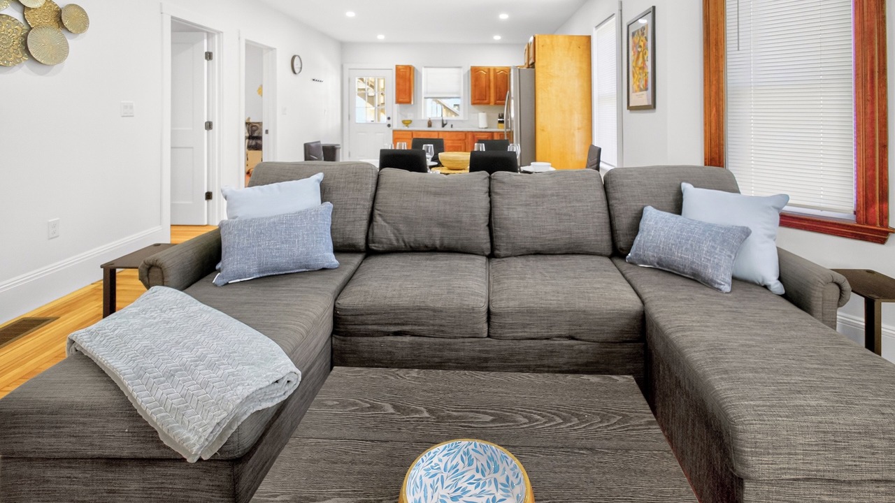 Photo of Livingroom in Milton
