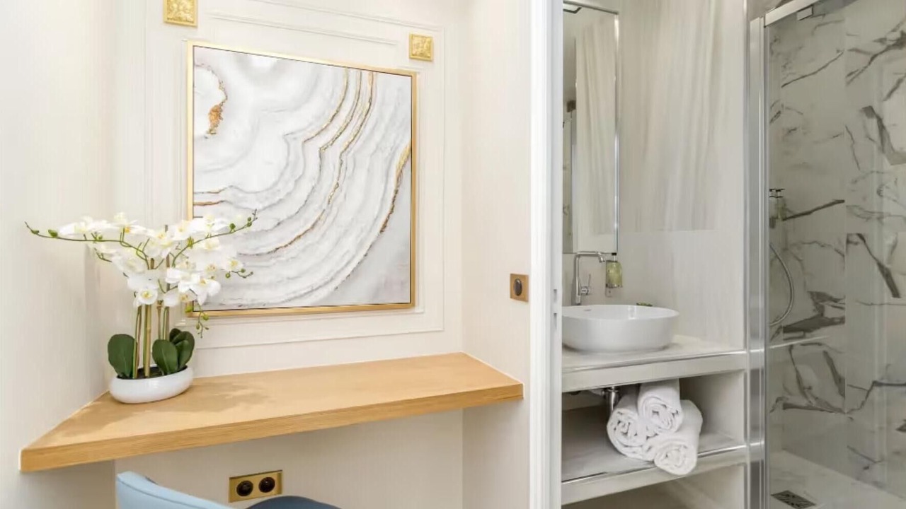 Photo of Bathroom in Quartier Sainte-Avoye