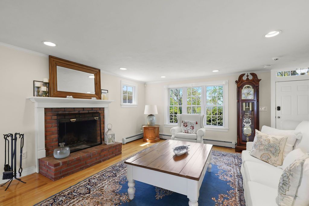 Photo of Livingroom in Plymouth