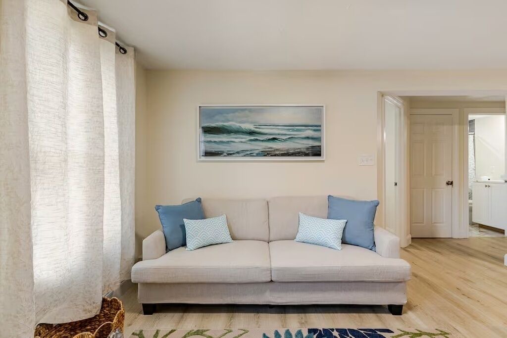 Photo of Livingroom in Plymouth