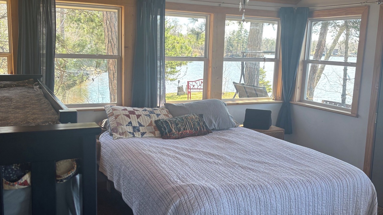 Photo of Bedroom in Brainerd