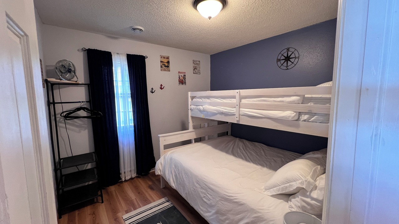 Photo of Bedroom in Clear Lake