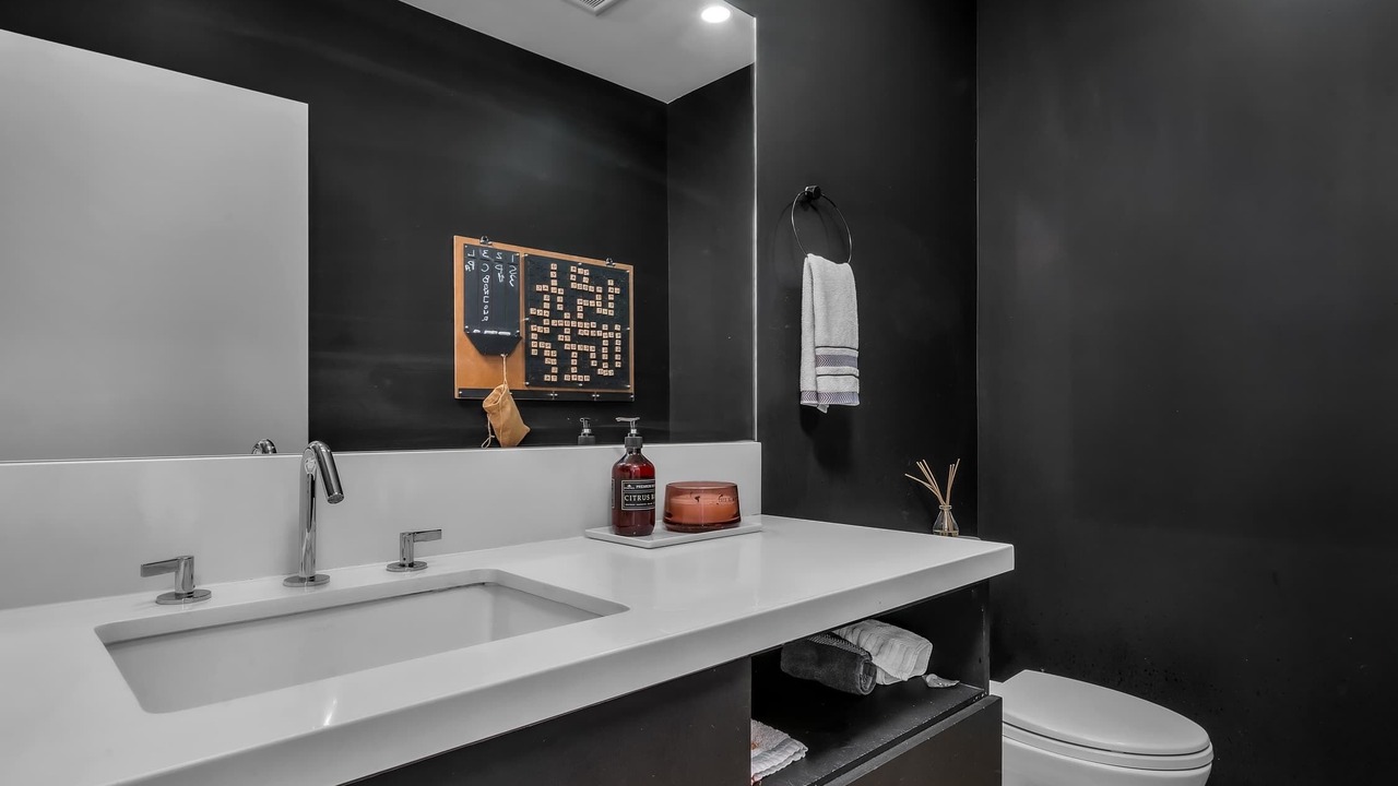 Photo of Bedroom in Mar Vista
