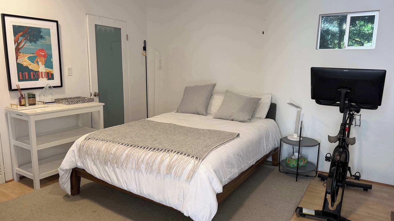 Photo of Bedroom in Mar Vista