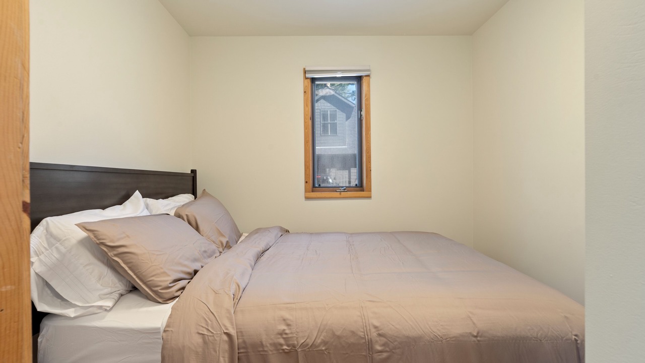 Photo of Bedroom in Emily
