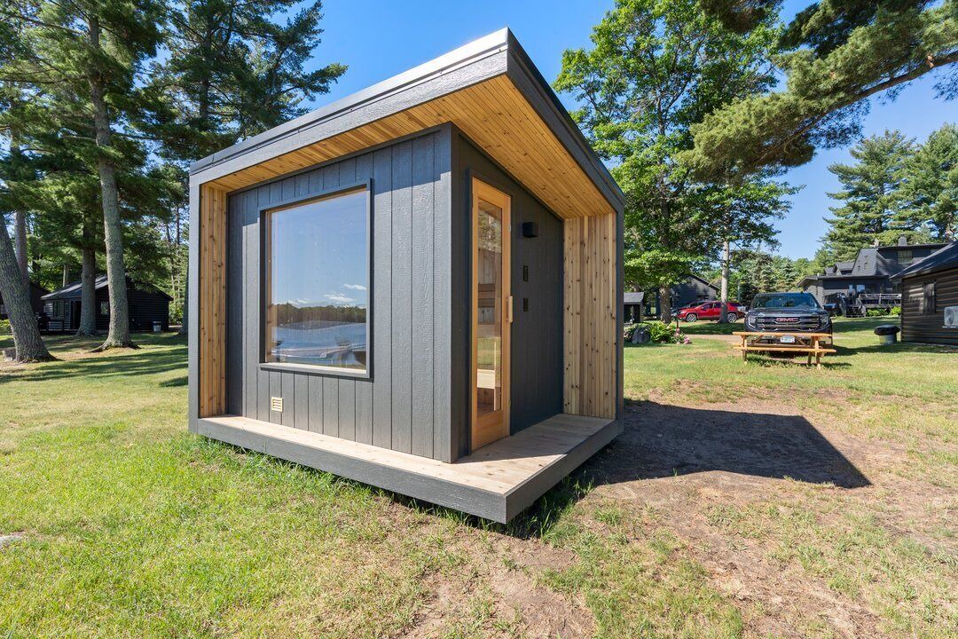 Photo of Outdoor in Emily
