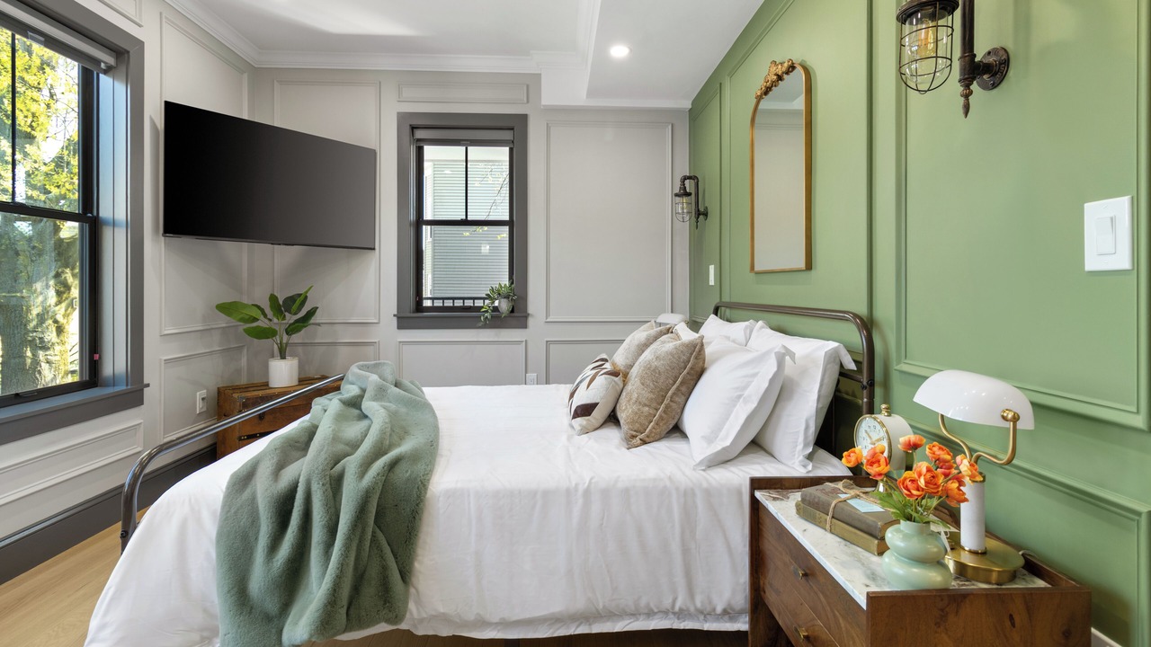 Photo of Bedroom in East Somerville