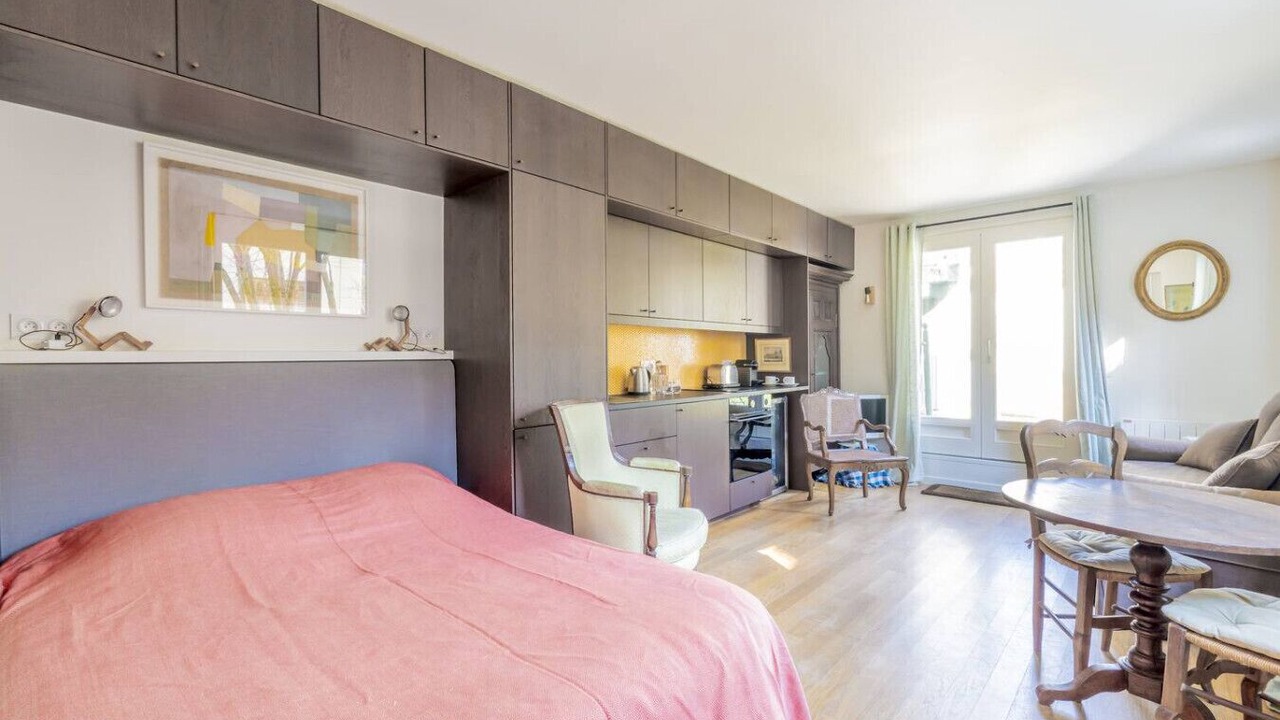 Photo of Bedroom in Notre-Dame