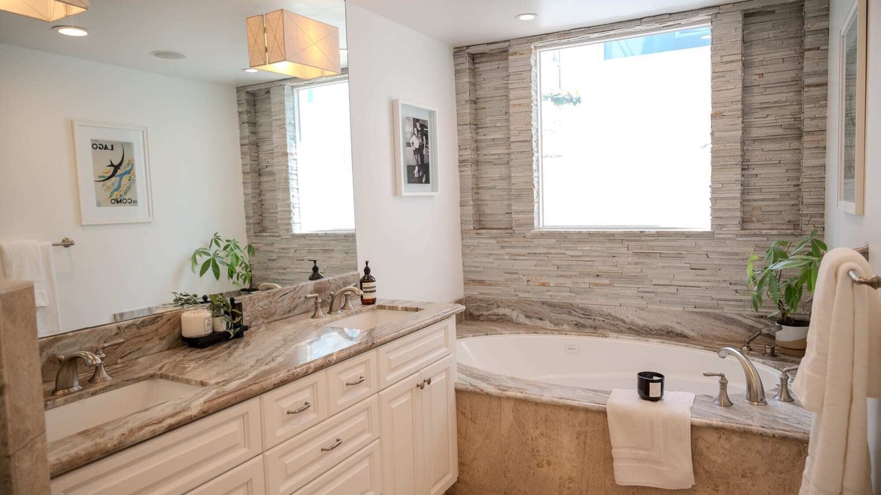 Photo of Bathroom in Sand Section