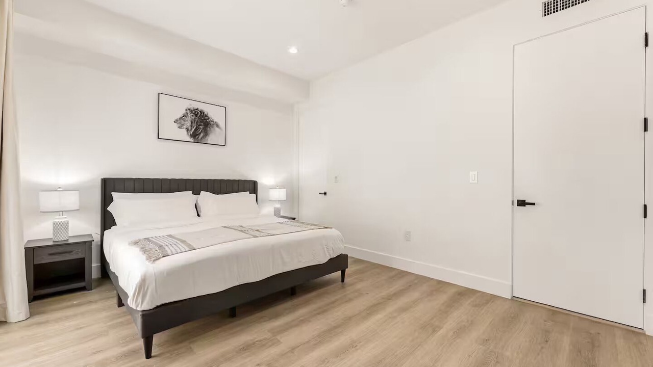 Photo of Bedroom in Beverly Hills