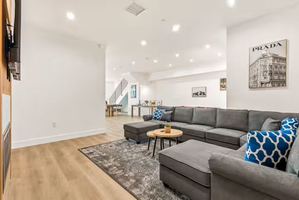 Photo of Livingroom in Beverly Hills