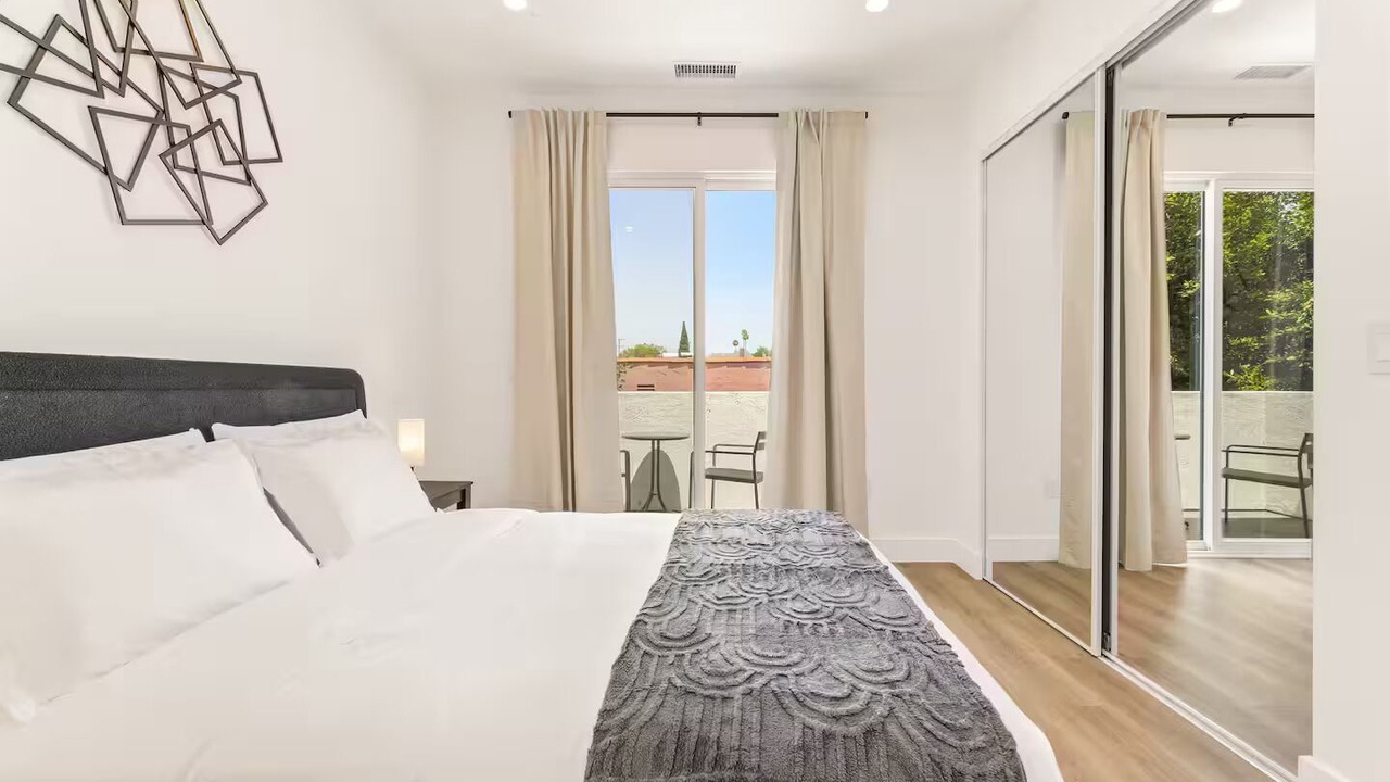 Photo of Bedroom in Beverly Hills