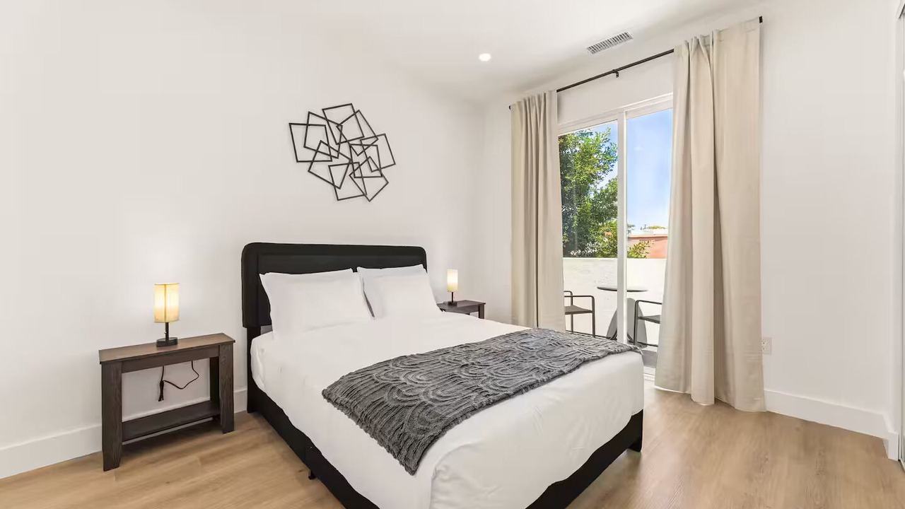 Photo of Bedroom in Beverly Hills