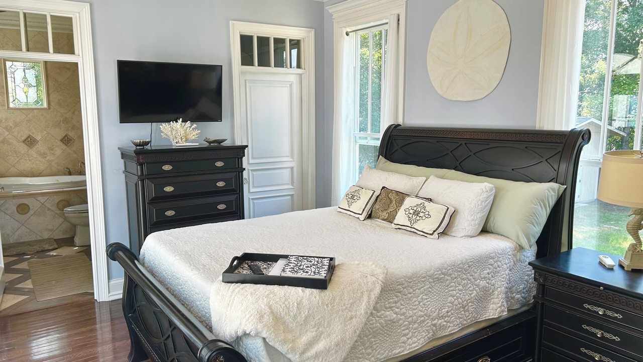 Photo of Bedroom in Waveland