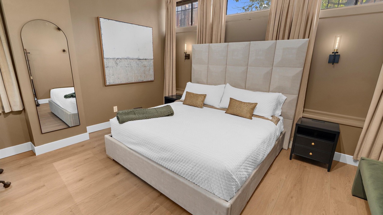 Photo of Bedroom in Barre Circle