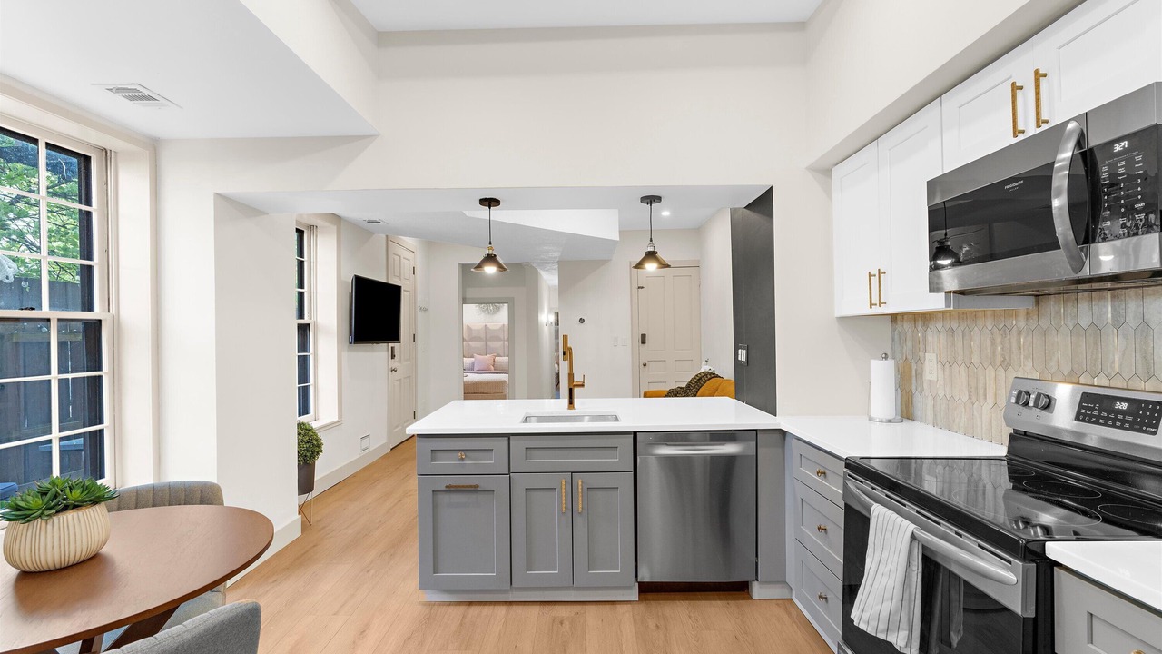 Photo of Kitchen in Barre Circle