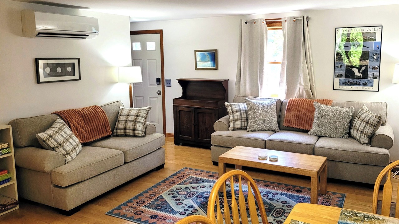 Photo of Livingroom in West Brewster