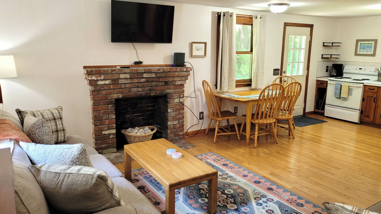 Photo of Livingroom in West Brewster