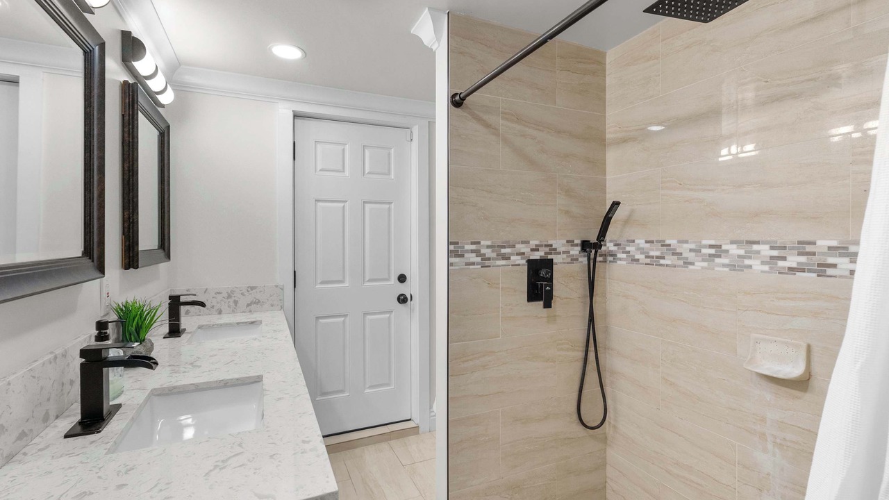 Photo of Bathroom in Northwest San Pedro