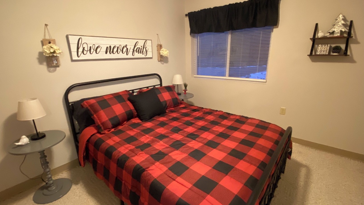 Photo of Bedroom in Walker