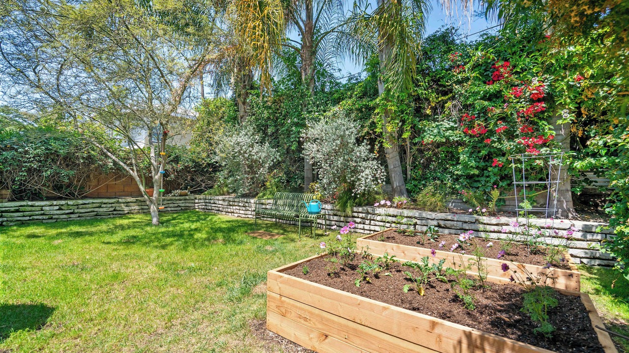Photo of Outdoor in Mid City