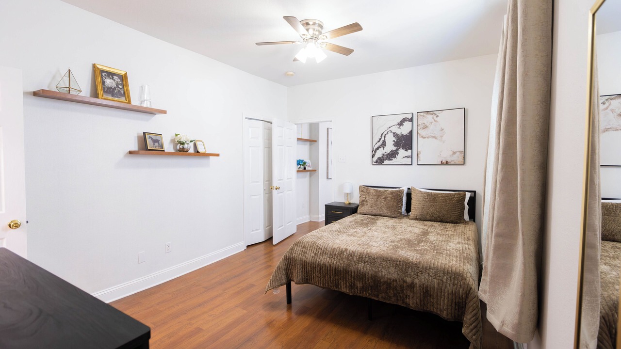 Photo of Bedroom in Broadmoor