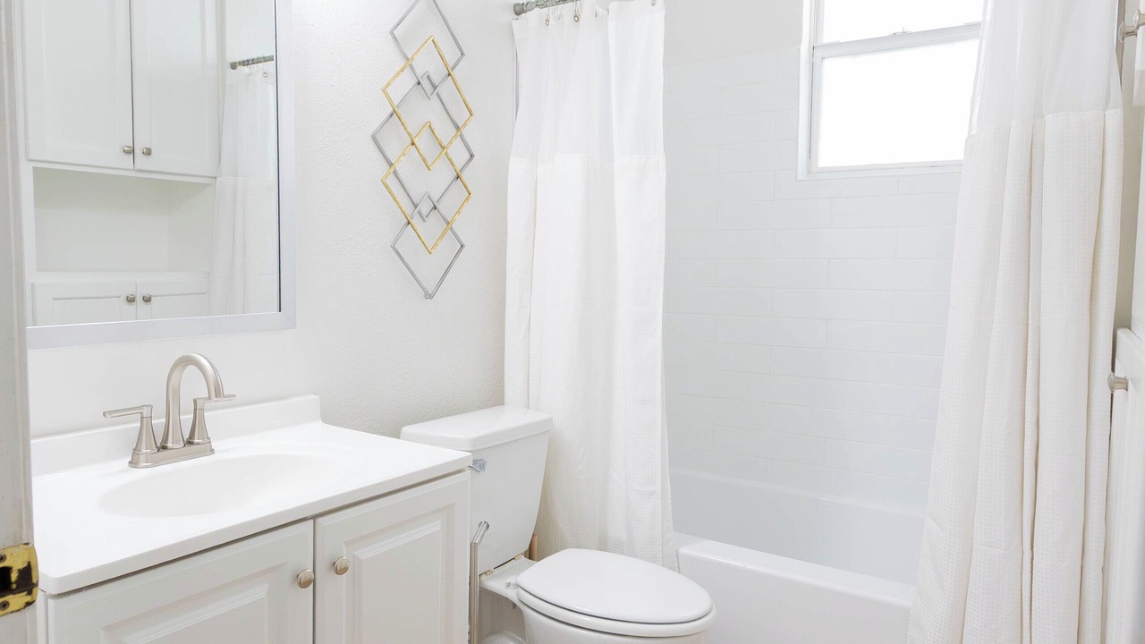 Photo of Bathroom in Broadmoor