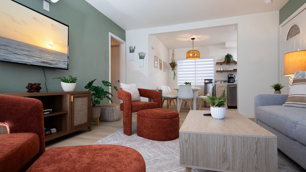 Photo of Livingroom in Hawthorne
