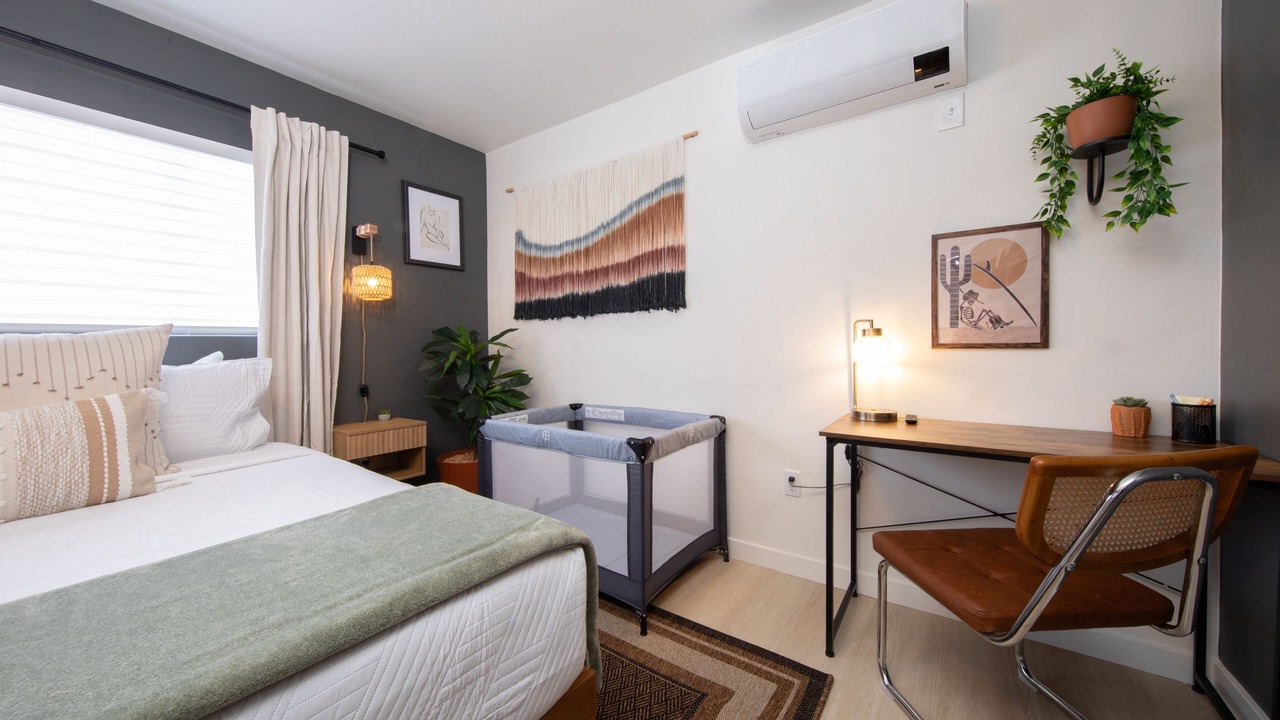 Photo of Bedroom in Hawthorne