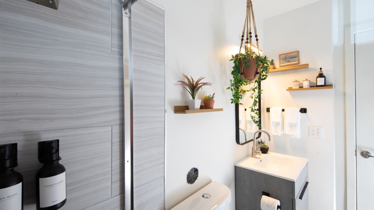 Photo of Bathroom in Hawthorne