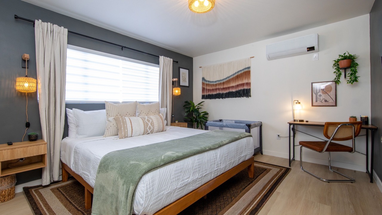Photo of Bedroom in Hawthorne