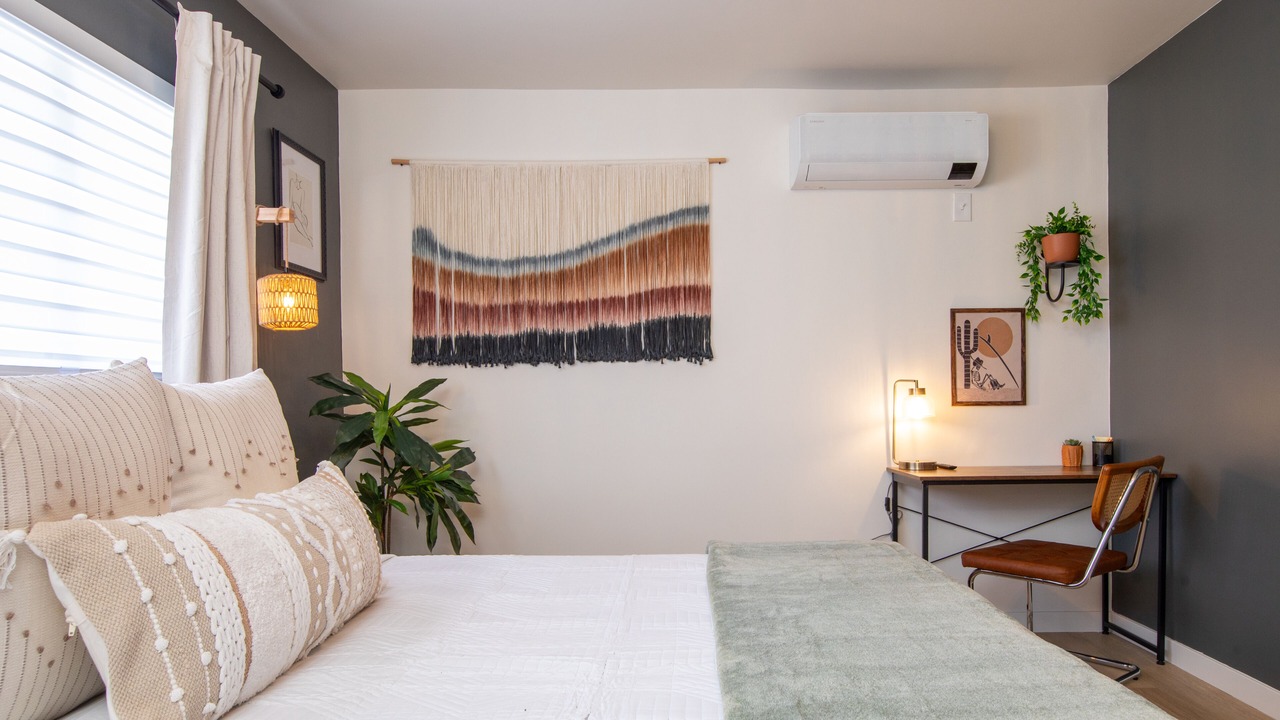 Photo of Bedroom in Hawthorne