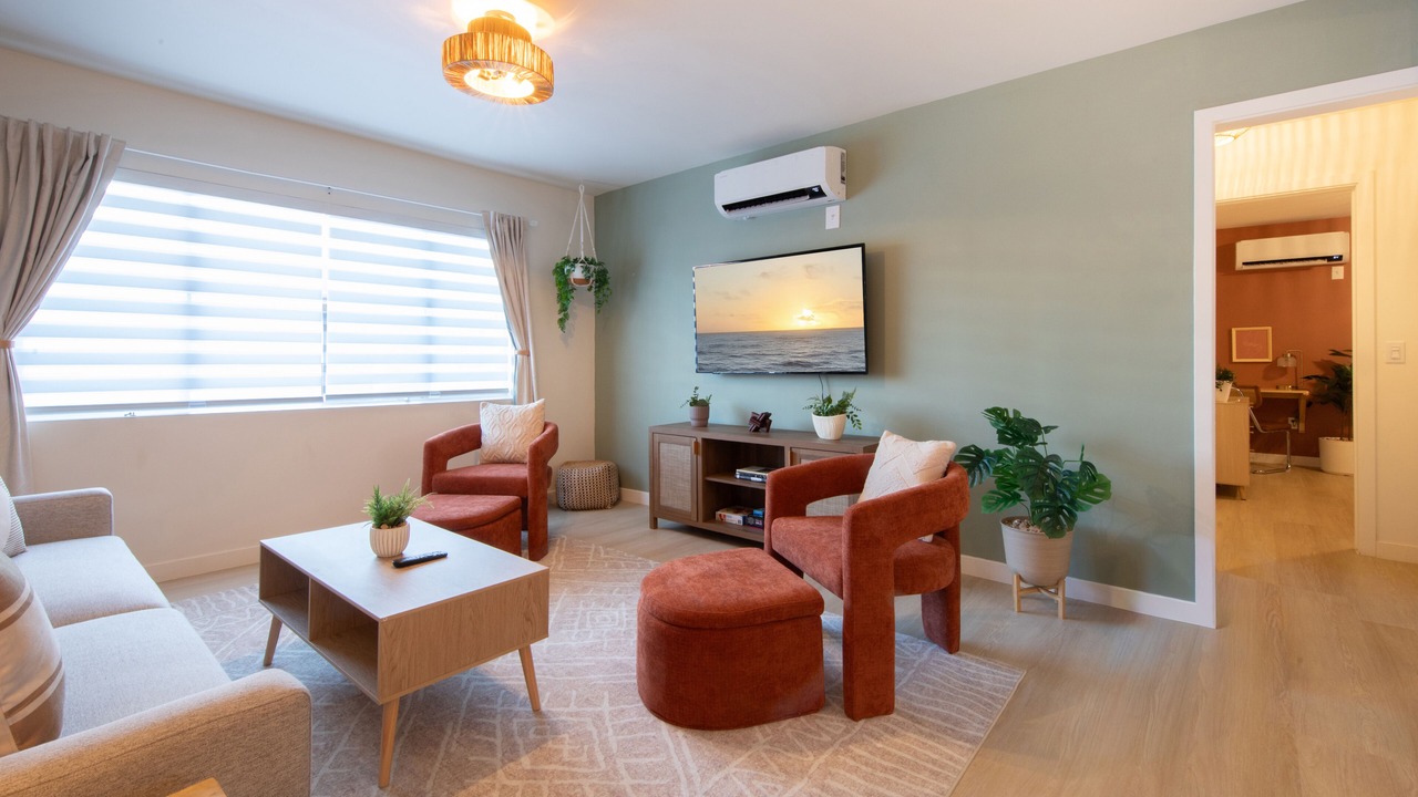 Photo of Livingroom in Hawthorne