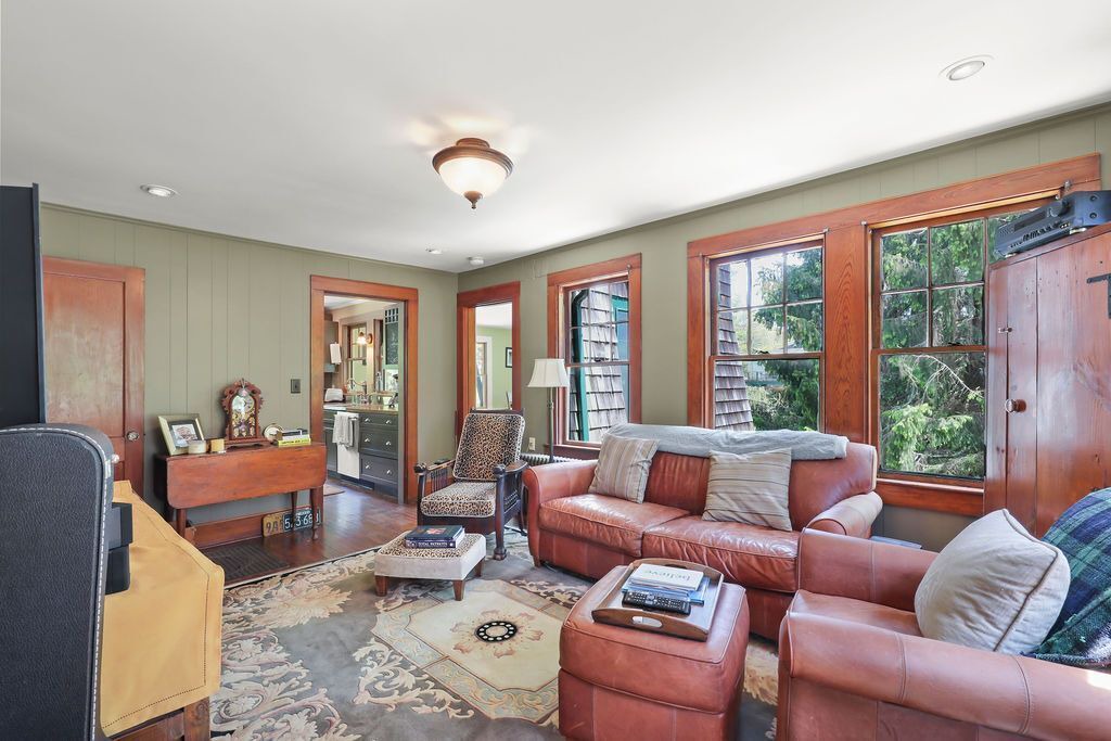Photo of Livingroom in Cataumet