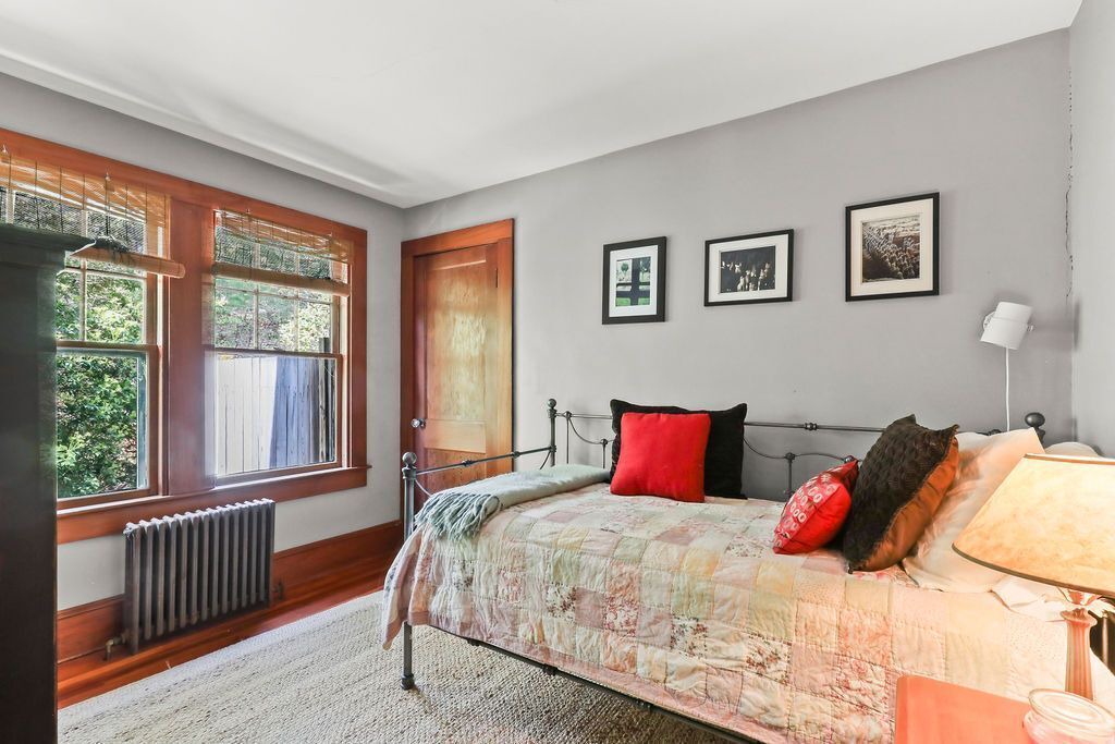 Photo of Bedroom in Cataumet