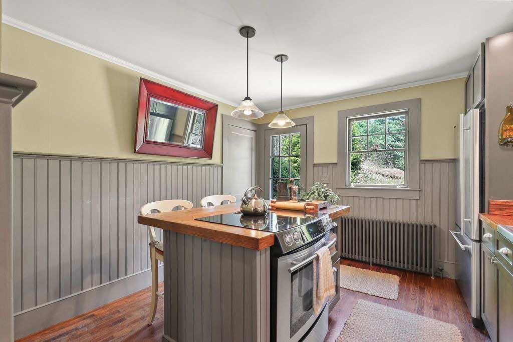 Photo of Kitchen in Cataumet