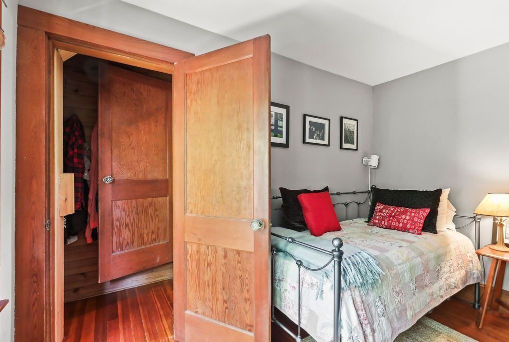 Photo of Bedroom in Cataumet