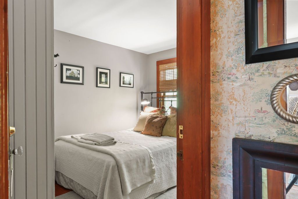 Photo of Bedroom in Cataumet