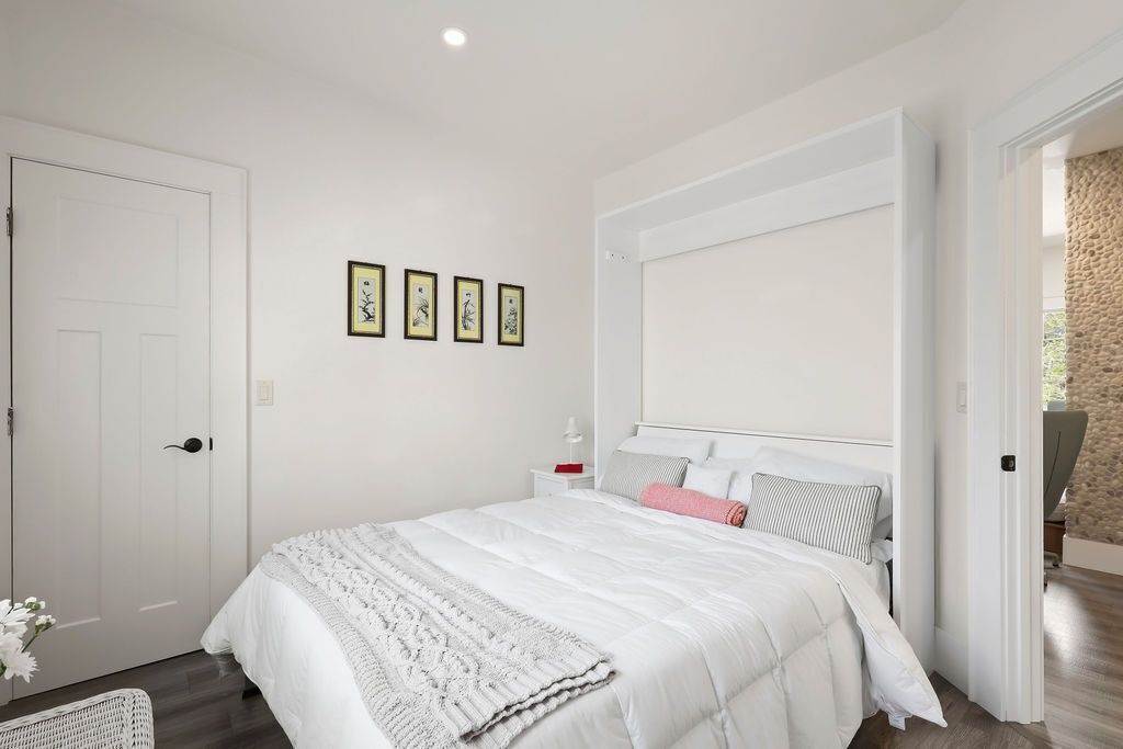 Photo of Bedroom in Cataumet