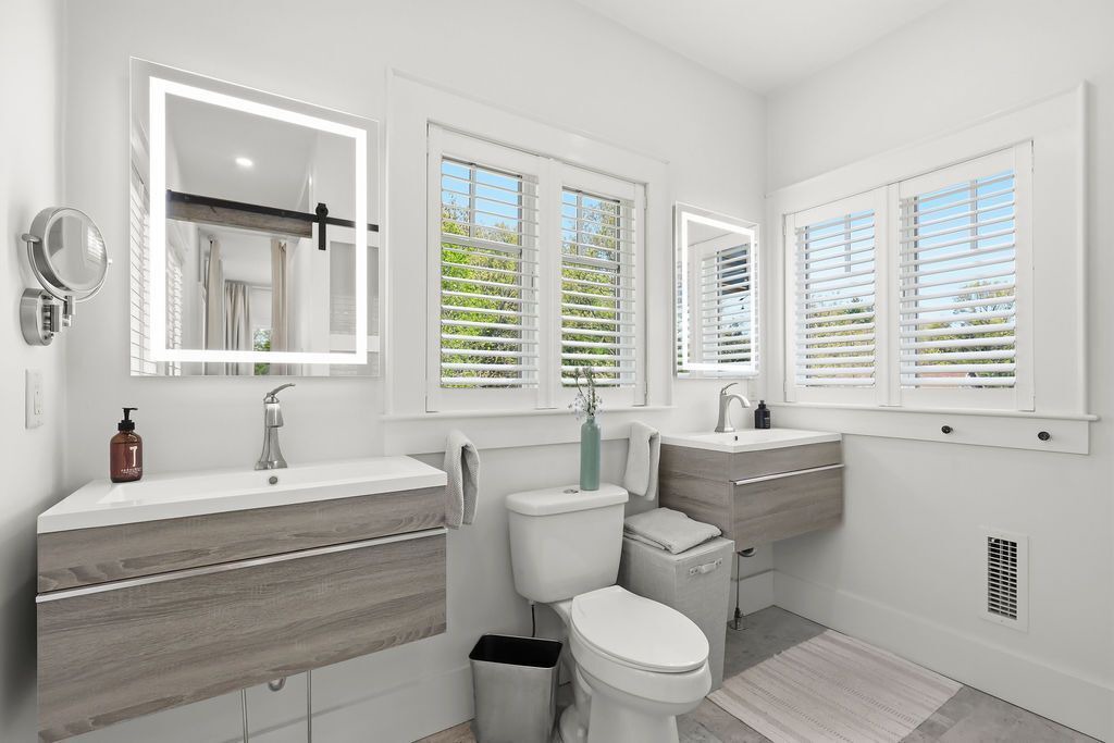Photo of Bathroom in Cataumet