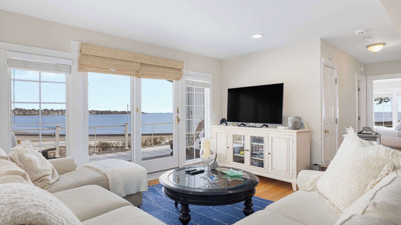 Photo of Livingroom in Top of the Hill