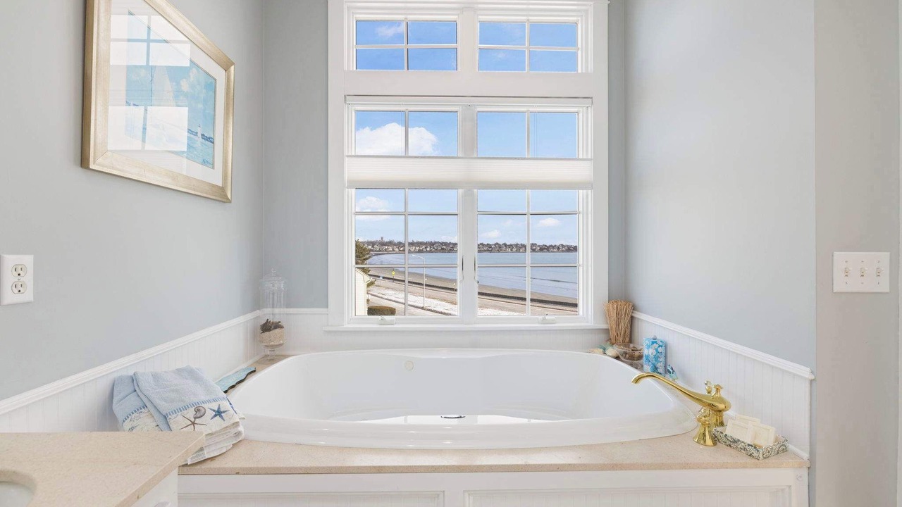 Photo of Bathroom in Top of the Hill