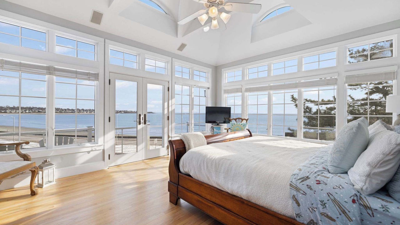 Photo of Bedroom in Top of the Hill