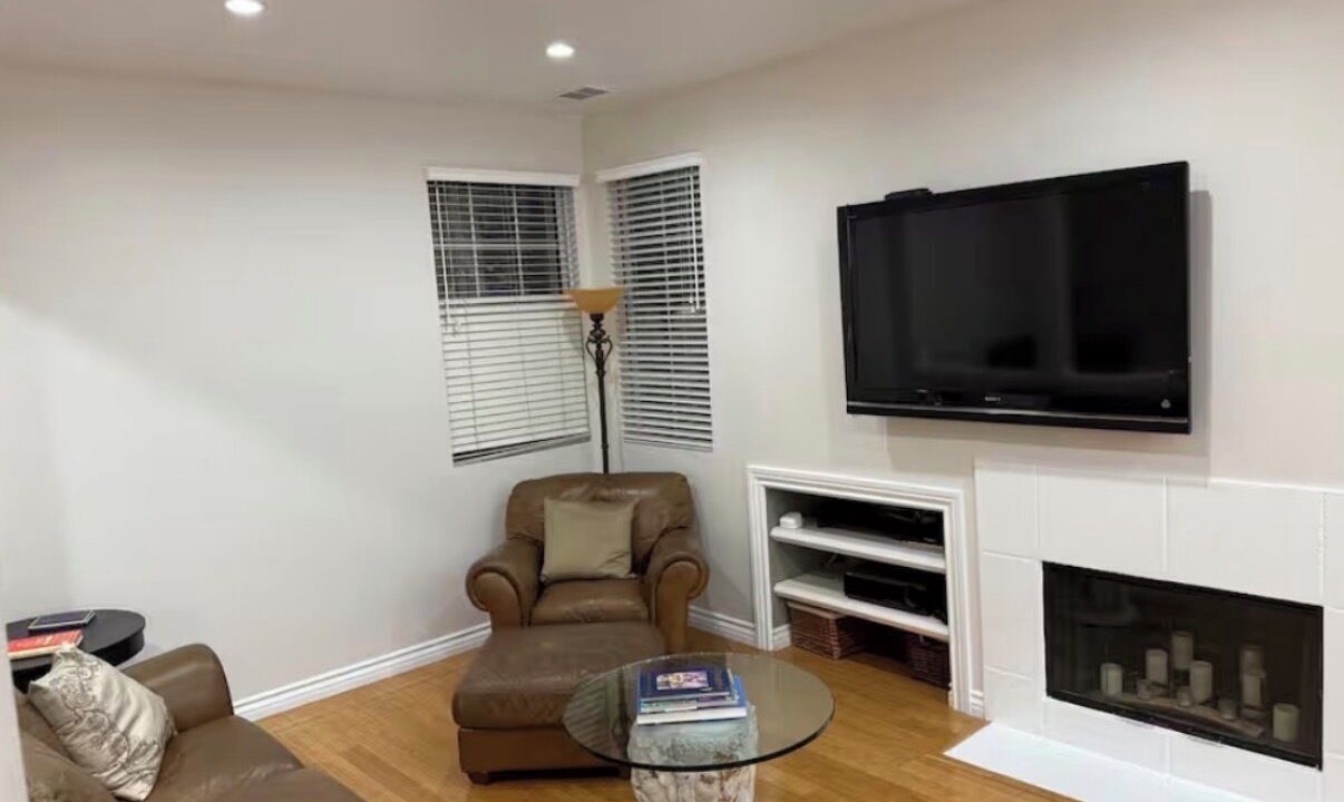 Photo of Livingroom in Thousand Oaks
