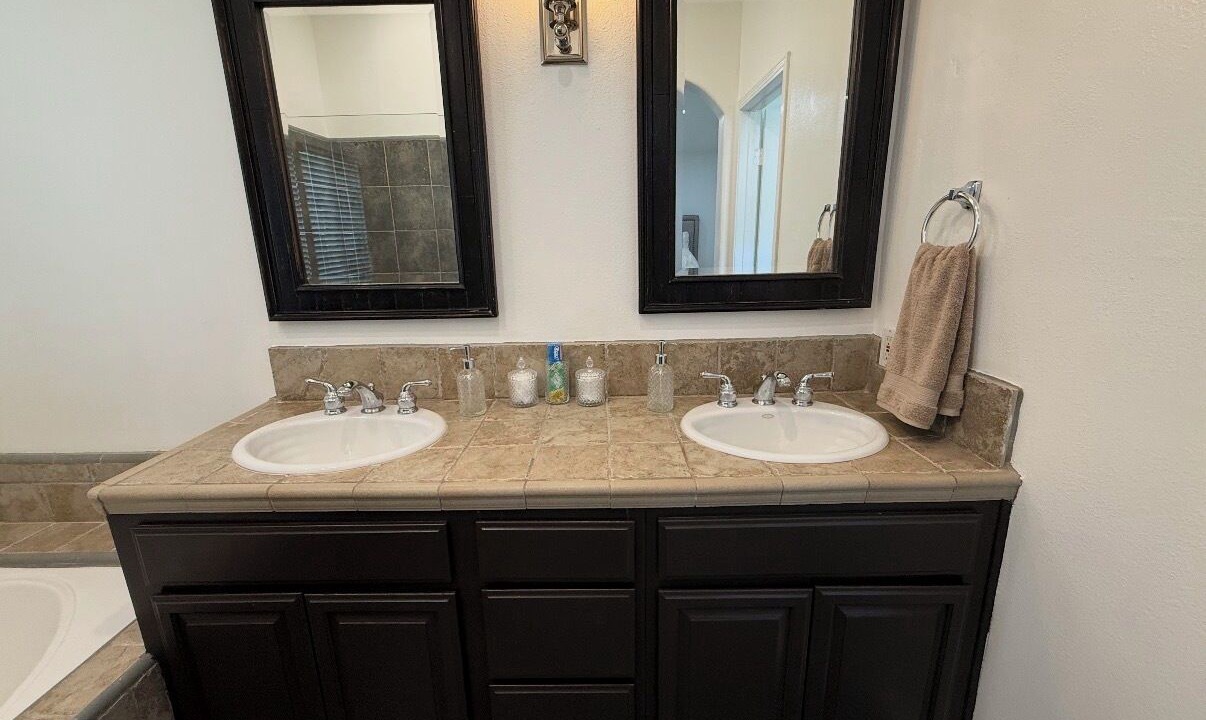 Photo of Bathroom in Thousand Oaks