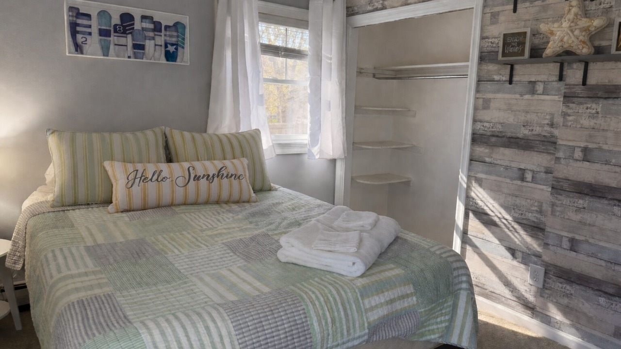 Photo of Bedroom in Teaticket