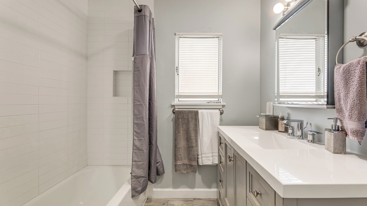 Photo of Bathroom in North Long Beach